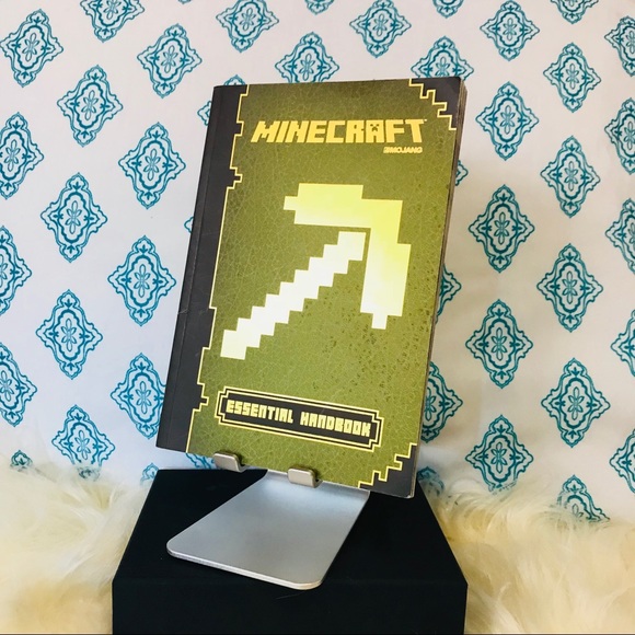 ✨3 Minecraft Guide Books - Picture 2 of 4